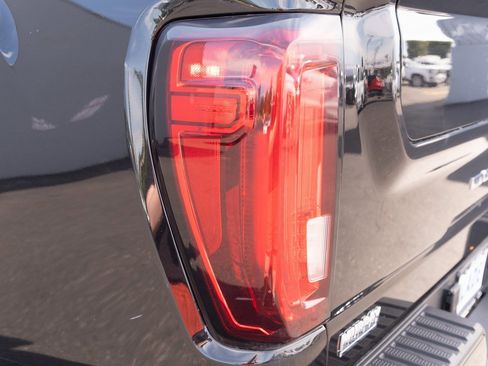 Used 2023 GMC Sierra 3500 Denali w/ Denali Black Diamond Edition image 30