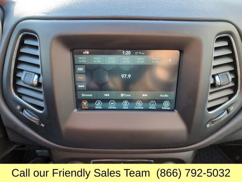 Used 2019 Jeep Compass Latitude w/ Cold Weather Group image 19