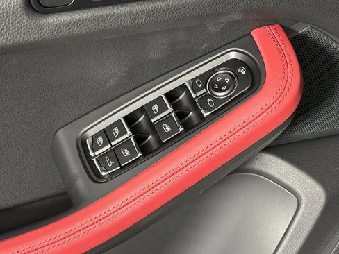 Used 2026 Porsche Macan GTS AWD/4WD image 16