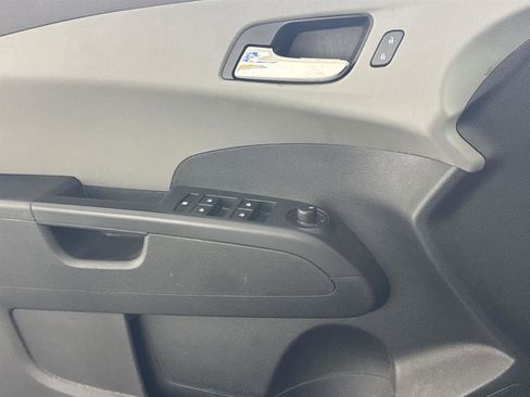 Used 2015 Chevrolet Sonic LT image 20