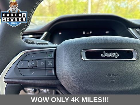 Used 2025 Jeep Grand Cherokee Limited image 38