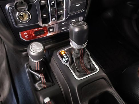 Used 2019 Jeep Wrangler Unlimited Rubicon image 9