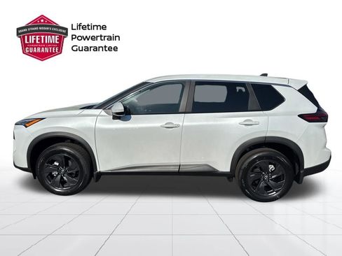 New 2026 Nissan Rogue SV FWD image 8