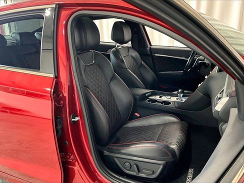 Used 2019 Genesis G70 3.3T Dynamic image 16