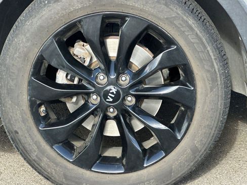 Used 2020 Kia Sorento EX image 26