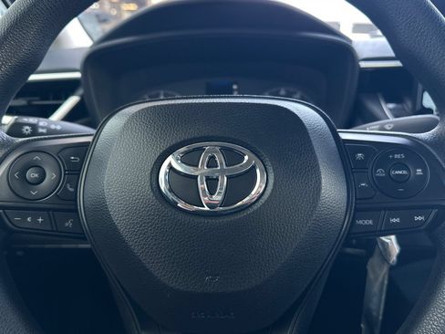 Used 2023 Toyota Corolla LE FWD image 21