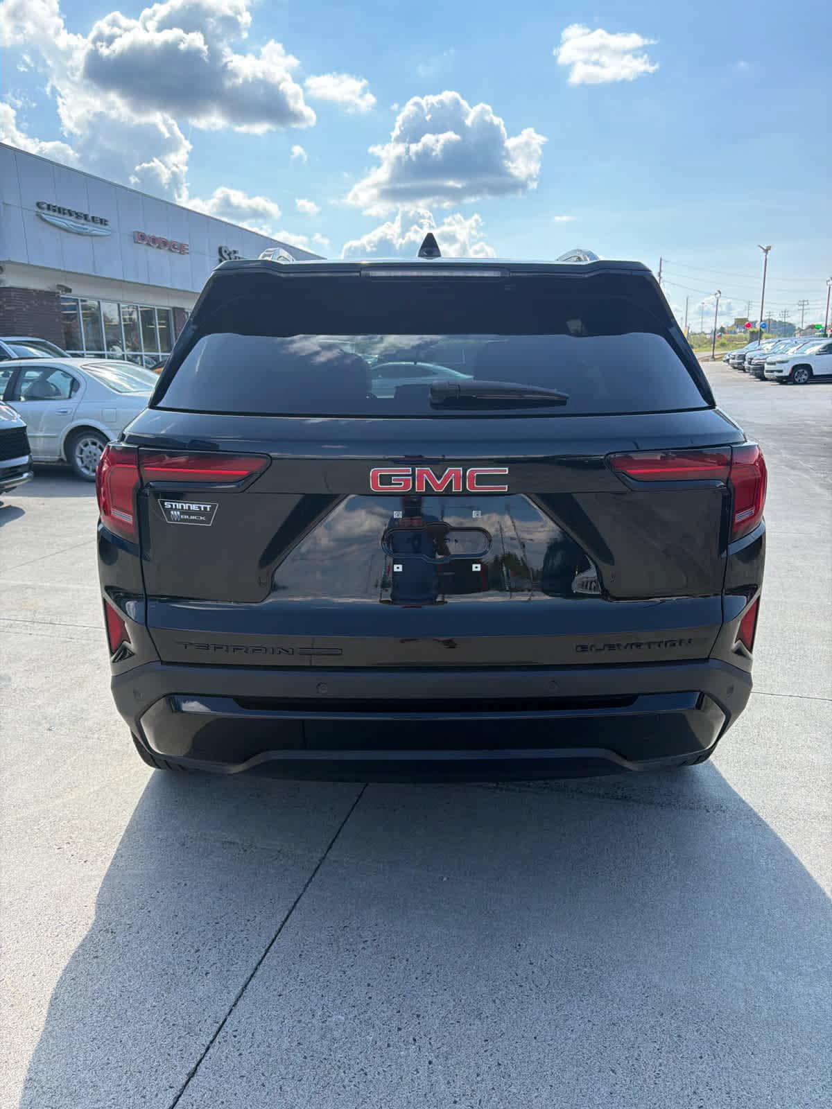 Used 2026 GMC Terrain Elevation w/ Elevation Premium Package AWD/4WD image 6