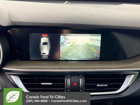 Used 2018 Alfa Romeo Stelvio Ti image 21