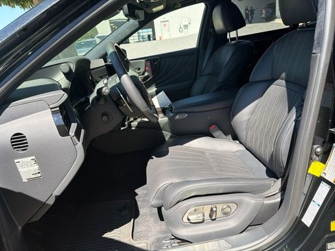Certified 2024 Lexus LS 500 AWD w/ Luxury Package image 23