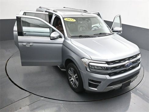 Used 2022 Ford Expedition Max Limited image 38