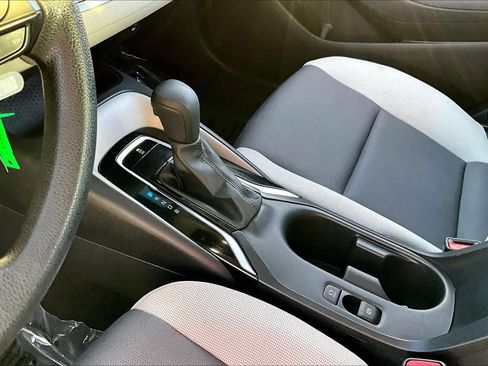 Used 2024 Toyota Corolla LE image 16