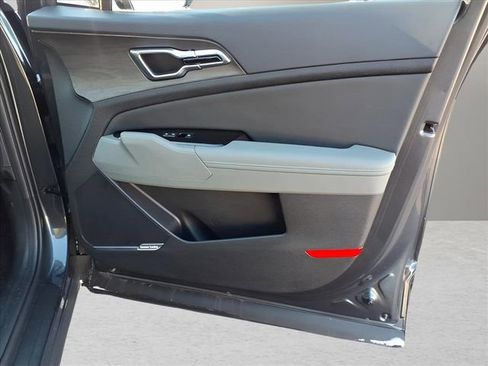 Used 2024 Kia Sportage X-Pro image 10