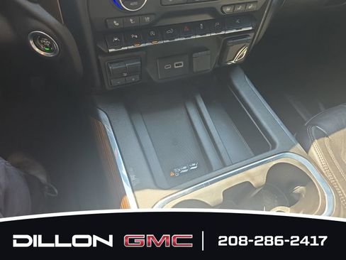 Used 2021 Chevrolet Silverado 1500 High Country w/ Technology Package AWD/4WD image 35