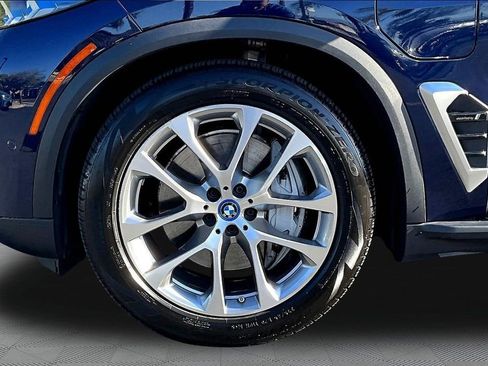 Used 2024 BMW X5 xDrive50e w/ Premium Package image 33