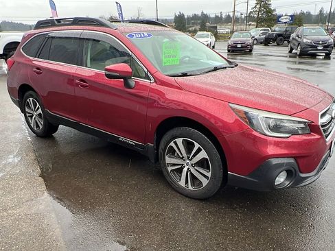 Used 2018 Subaru Outback 2.5i Limited image 3