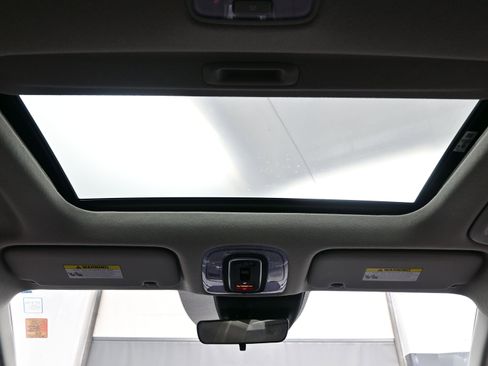 Certified 2025 Hyundai Elantra SEL w/ Cargo Package image 16