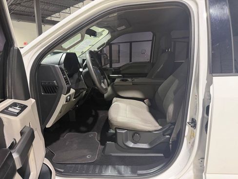 Used 2018 Ford F150 XLT AWD/4WD image 21