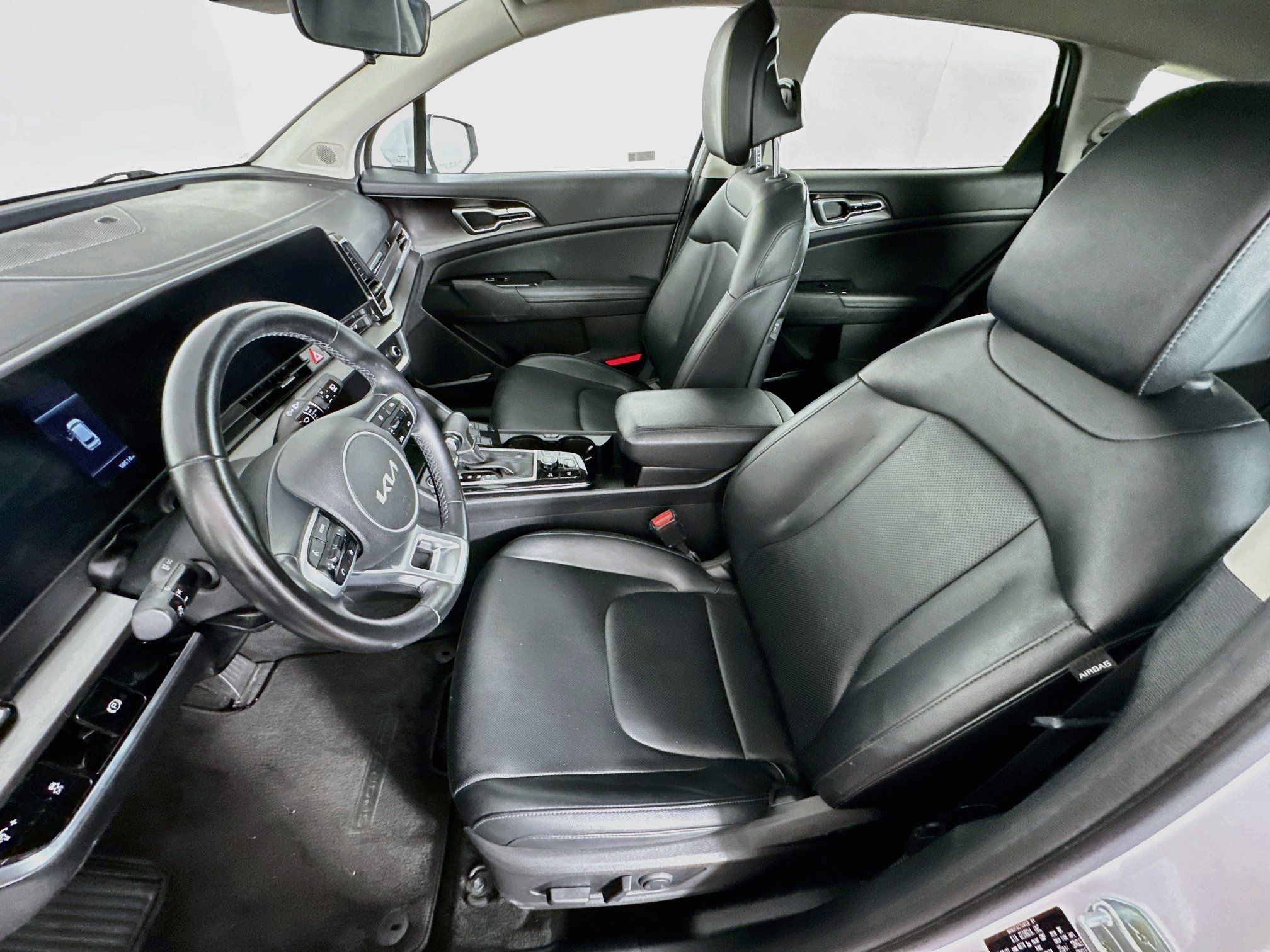 Used 2023 Kia Sportage EX FWD image 13