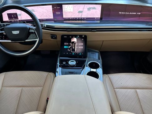 Used 2025 Cadillac Escalade IQ Sport 2 image 15
