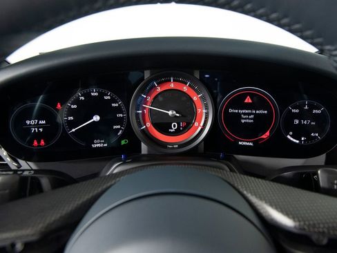 Certified 2024 Porsche 911 Carrera S RWD image 22