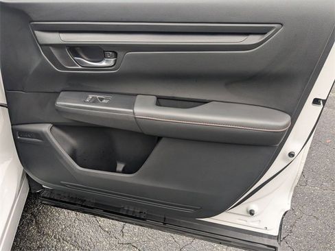 Used 2024 Honda CR-V Sport image 31