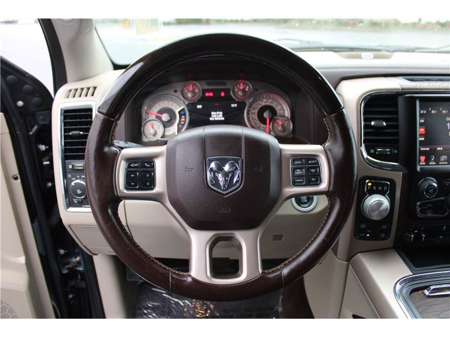 Used 2015 RAM 1500 Laramie Longhorn w/ Convenience Group AWD/4WD image 17