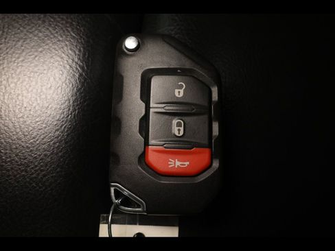 Used 2020 Jeep Gladiator Rubicon image 15