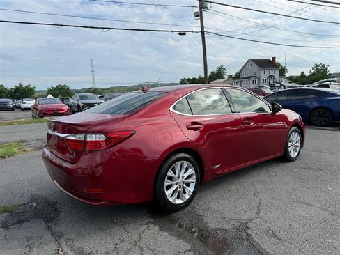 Used 2013 Lexus ES 300h w/ Luxury Pkg FWD image 5