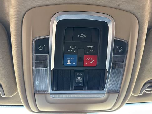 Used 2022 RAM 2500 Laramie AWD/4WD image 27