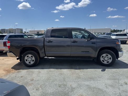 Used 2020 Toyota Tundra SR5 AWD/4WD image 4