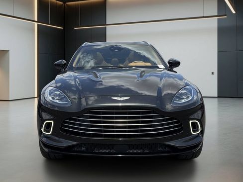 Used 2021 Aston Martin DBX AWD/4WD image 9