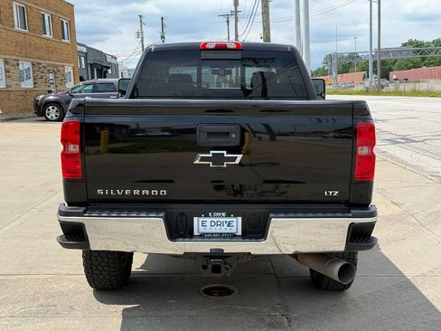 Used 2019 Chevrolet Silverado 2500 LTZ w/ Duramax Plus Package AWD/4WD image 8