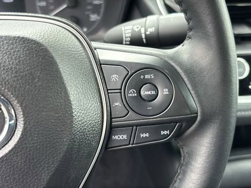 Used 2025 Toyota Corolla SE FWD image 17