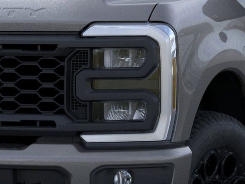 New 2025 Ford F250 XLT w/ Black Appearance Package image 18