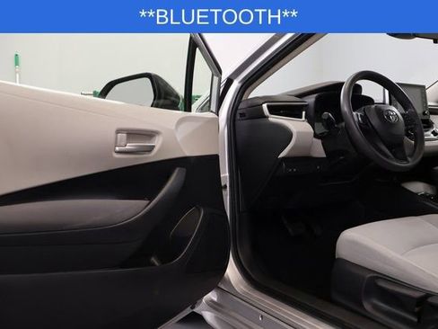 Used 2020 Toyota Corolla LE image 10