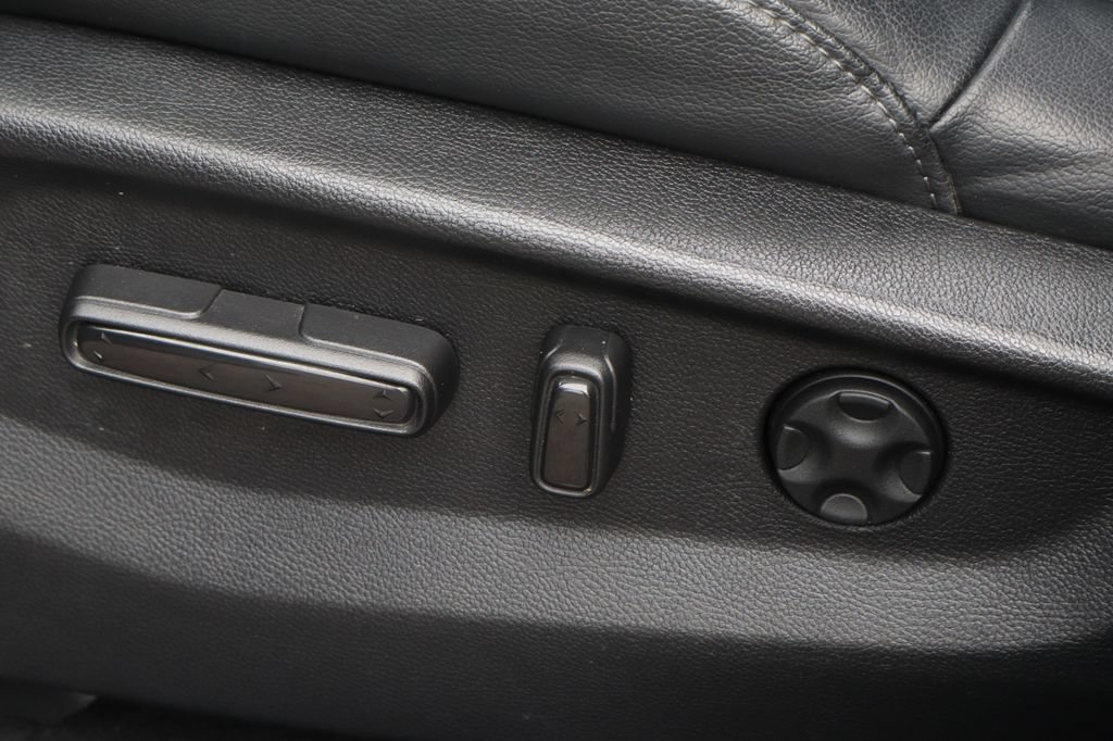 Used 2021 Honda CR-V Touring image 19