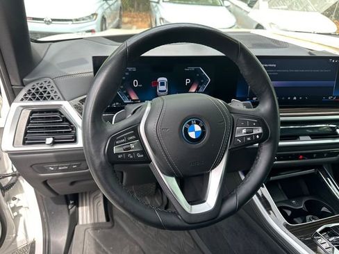Used 2025 BMW X5 xDrive50e w/ Executive Package AWD/4WD image 17
