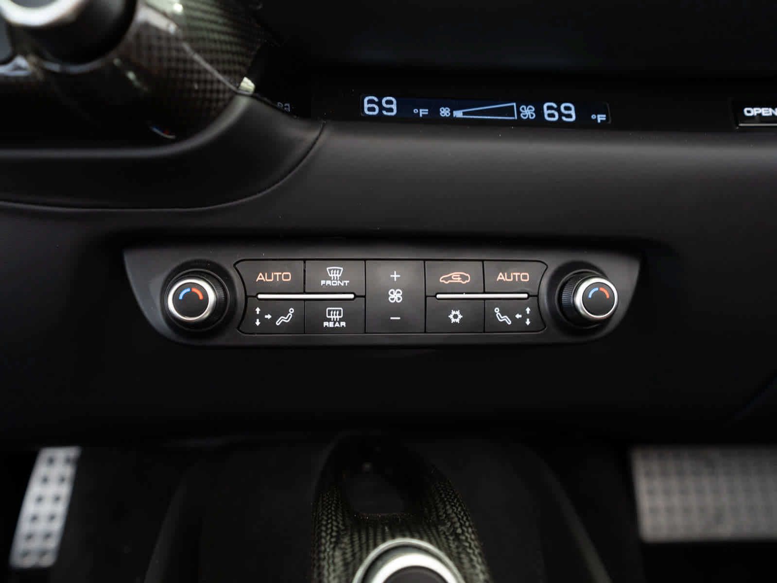 Used 2022 Ferrari 812 GTS RWD image 29