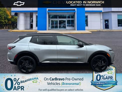 New 2026 Chevrolet Equinox EV RS image 5