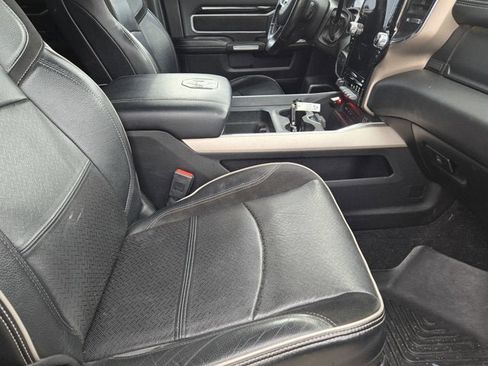 Used 2019 RAM 2500 Laramie image 6