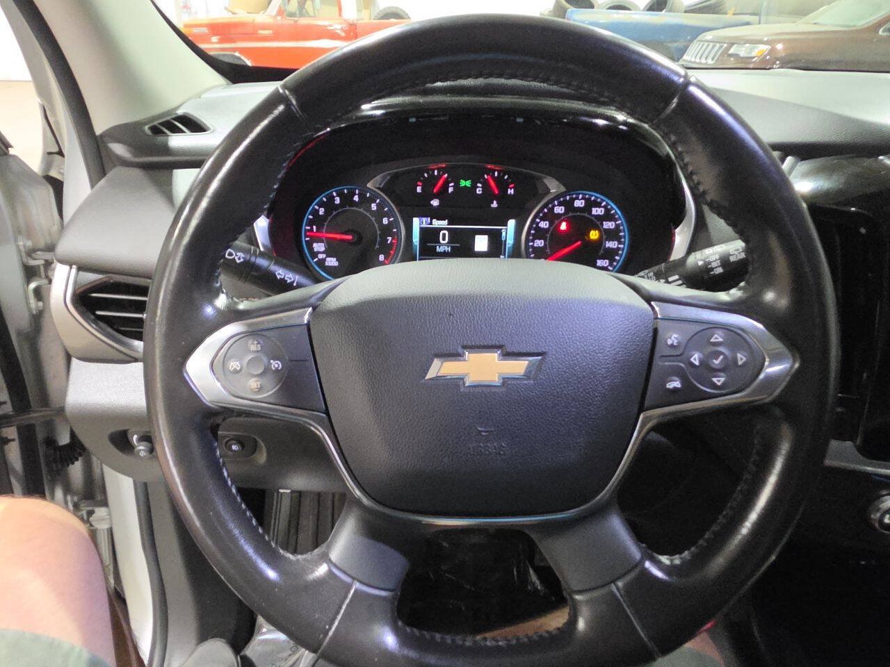 Used 2019 Chevrolet Traverse LT w/ LT Premium Package AWD/4WD image 35