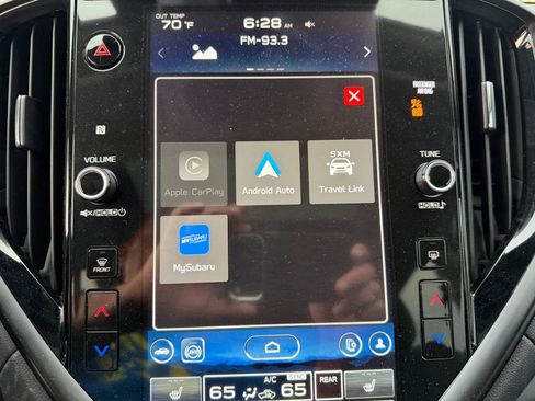 Used 2024 Subaru Ascent Onyx Edition image 10