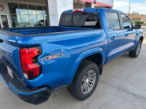 Used 2024 Chevrolet Colorado LT w/ LT Convenience Package AWD/4WD image 7