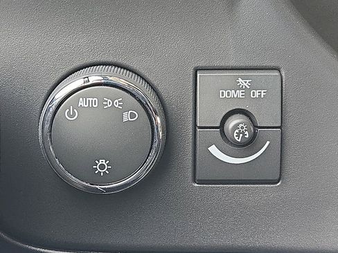 Used 2025 Chevrolet Express 2500 w/ Driver Convenience Package image 30