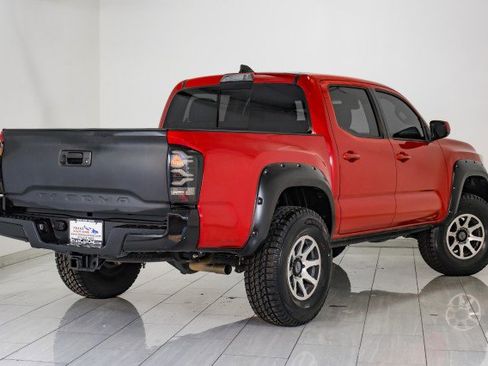 Used 2021 Toyota Tacoma SR5 image 6