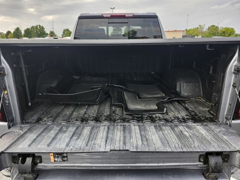 Used 2022 GMC Sierra 1500 AT4 image 16