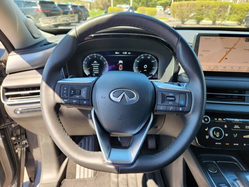 Certified 2025 INFINITI QX60 Luxe image 18