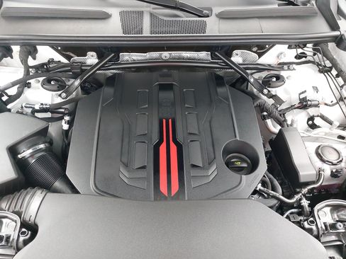 Used 2025 Audi SQ5 Prestige AWD/4WD image 32