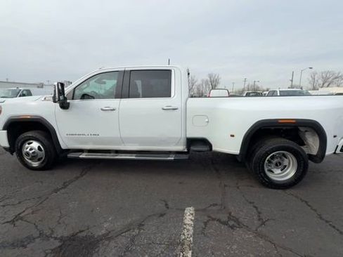 Used 2022 GMC Sierra 3500 Denali image 5