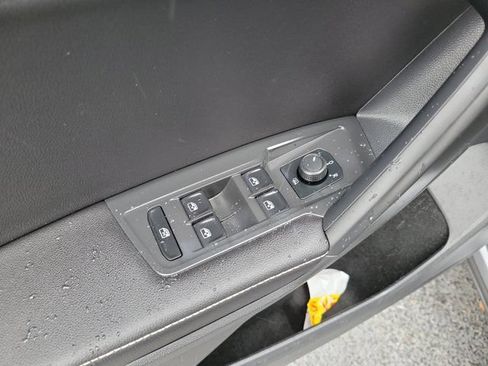 Used 2024 Volkswagen Tiguan S FWD image 20
